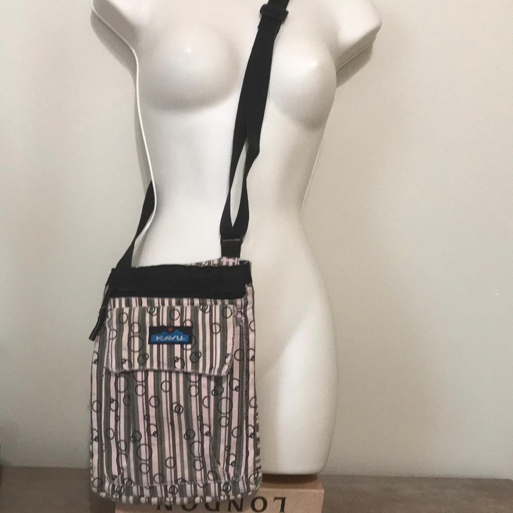 🔵 KAVU 🔵…Women’s Crossbody Purse/Bag